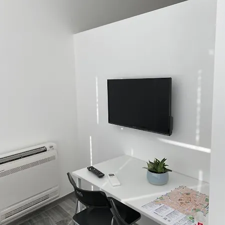 Loft San Vitale דירה ראבנה
