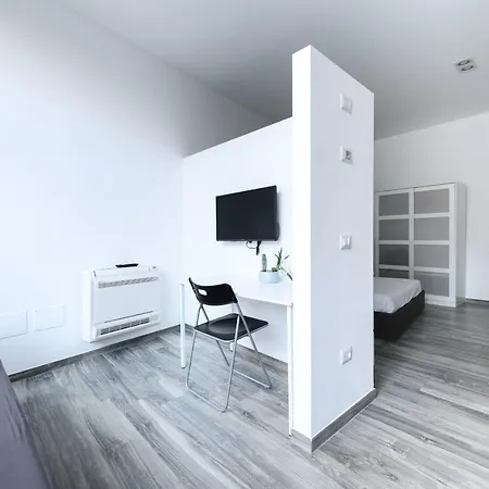 Loft San Vitale * ראבנה